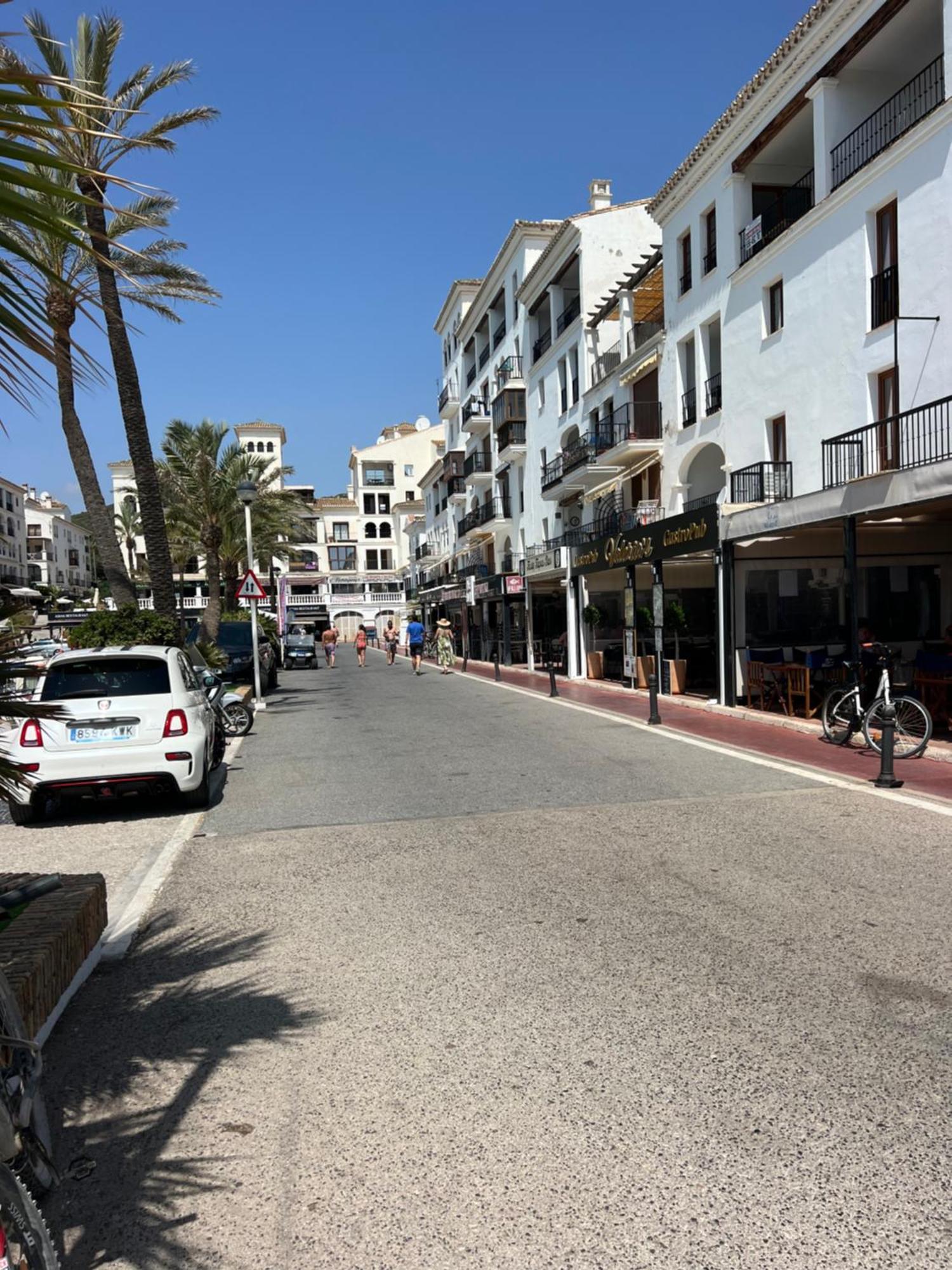 شقة Puerto De La Duquesa مانيلفا المظهر الخارجي الصورة