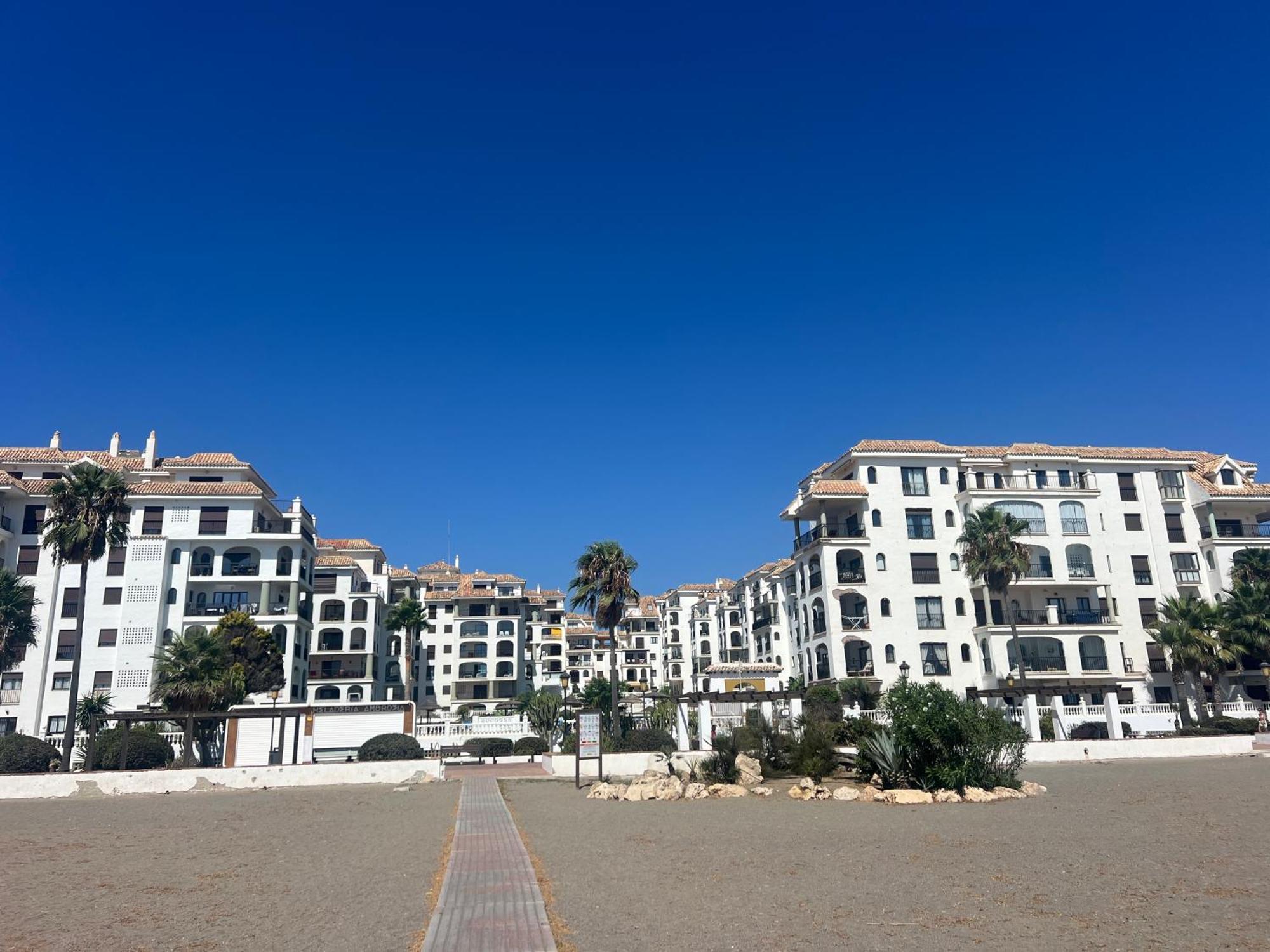 شقة Puerto De La Duquesa مانيلفا المظهر الخارجي الصورة