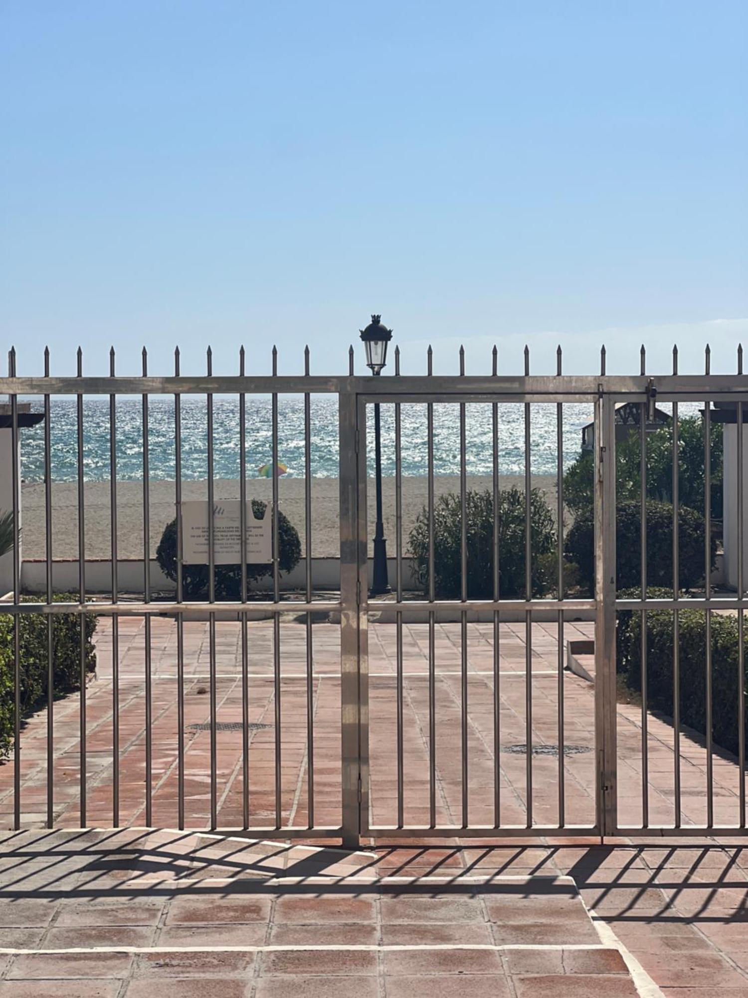 شقة Puerto De La Duquesa مانيلفا المظهر الخارجي الصورة